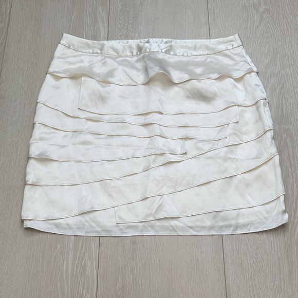 Ann Taylor Silk Tiered Cream Mini Skirt - Picture 7 of 8